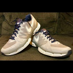 Nike Dual Fusion tr6 training shoes